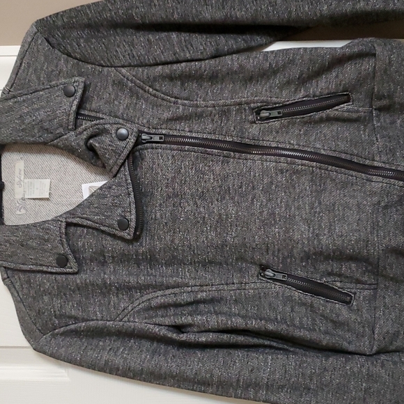 Jacket - Picture 2 of 6